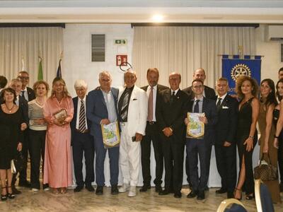 Via Francigena, pace e dialogo tra i popoli: a Viareggio l’incontro del Rotary Sant’Anna di Stazzema–Via Francigena