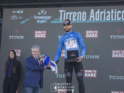 Tirreno-Adriatico 2026: Filippo Ganna vince la crono d’apertura a Lido di Camaiore