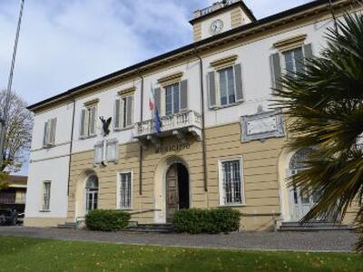 Pietro Bertolaccini, consigliere comunale di Massarosa, sulla piscina di Massarosa: "I collaudi ci sono, ma settembre è già diventato ottobre e i nodi aperti restano"
