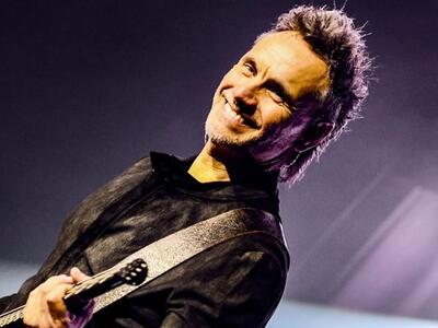 Nek Hits Live il 5 agosto a Villa Bertelli, Forte dei Marmi. Biglietti disponibili dalle 16 di mercoledì 1 aprile su Ticketone e Ticketmaster