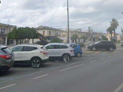 Sporca, pericolosa e piena di disagi:  è il severo ritratto che un turista ha fatto di Viareggio