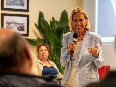 Darsena, Marialina  Marcucci: “Lavoro di squadra con Regione e Governo per lo sviluppo del porto e uno sportello per la nautica. Si alla via del mare”