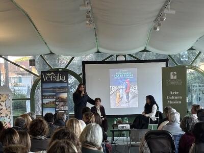 Un abbraccio collettivo per &quot;Ritrovarsi tra le stelle&quot; Un evento che resterà nel cuore del Forte