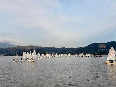 Trofeo Faccenda: il lago di  Torre del lago dipinto di vele e giovani promesse