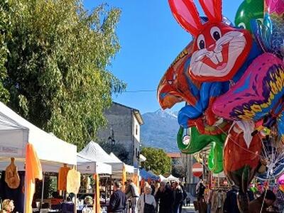 Seravezza: Nuovo piano e regolamento del commercio sulle aree pubbliche. Definiti spazi e organizzazione di fiere e mercati