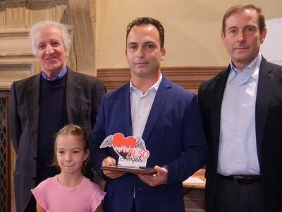Seravezza: il Comune ha ritirato a Siena il riconoscimento per il progetto &quot;Battiti di cuore&quot; che vedrà la formazione di 25 dipendenti comunali