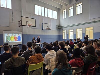 Il Risorgimento "svelato": il professor Banti incanta centinaia di studenti al liceo Barsanti e Matteucci.