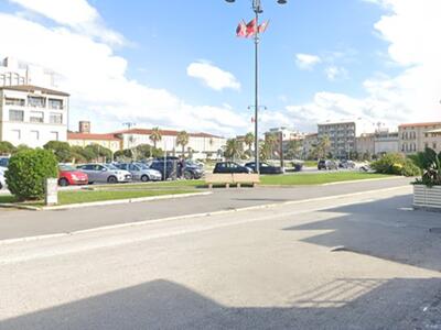 Ventenne molestata da un extracomunitario di colore in uno stabilimento balneare di Viareggio