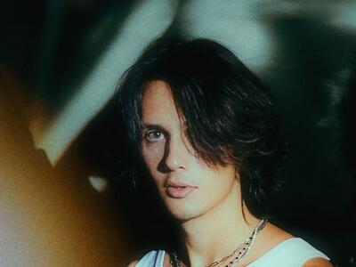 Da Amici l'energia di Thomas "saluta" il Carnevale di Pietrasanta