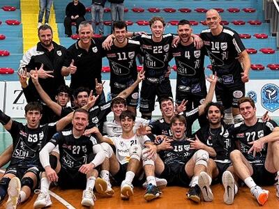 Pallavolo Serie B: vittoria e terzo posto per l'Upc Sdh