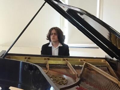 &quot;Concerto per violino e pianoforte&quot; a Villa Bertelli, domenica 2 novembre