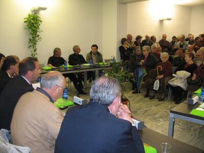 Giuseppe Vezzoni: "Concessioni cimiteriali perpetue, una situazione che va chiarita"