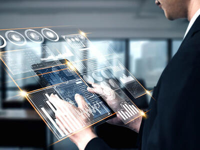 Fondi PNRR per digitalizzare il Comune, ma i dati sulle scuole non si trovano