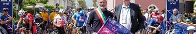 Forte dei Marmi accoglie il Giro-E Enel: successo di pubblico, sport e partecipazione per la tappa della mobilità sostenibile del Giro d'Italia