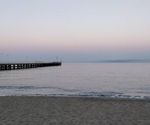 "TuffoRunmollito": a Forte dei Marmi nasce il primo Tuffo di Capodanno, prima del Concerto in piazza Garibaldi