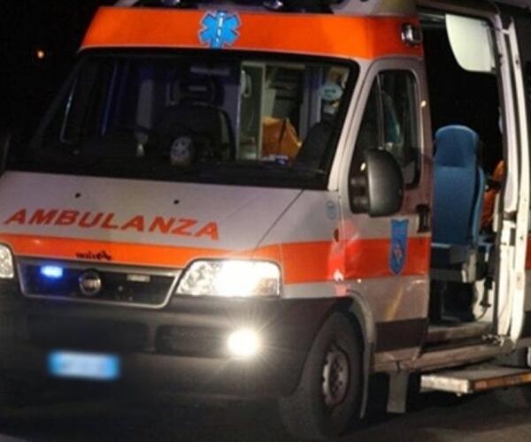 Scontri  alla stazione di Viareggio: un quarantenne marocchino colpito con un tubo di ferro è grave