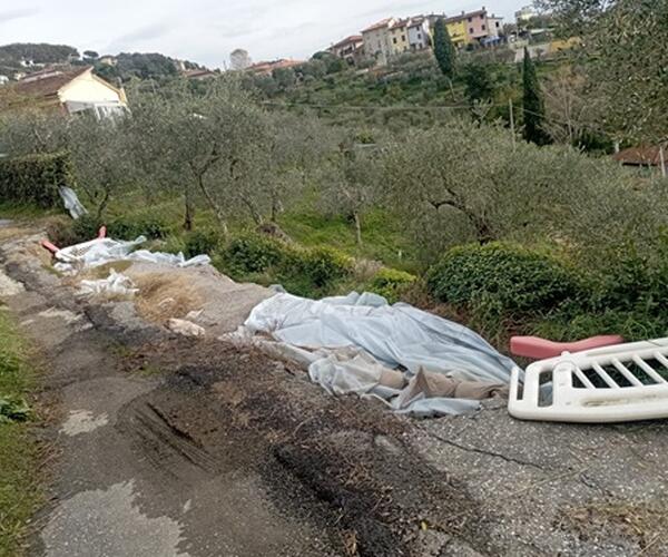 Frana di Corsanico tra propaganda e ritardi: le scelte politiche contrastanti della Giunta di Massarosa