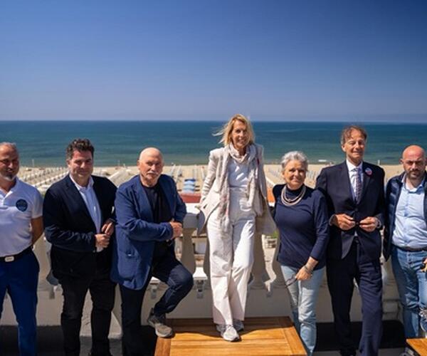 Presentata la coalizione Marialina Marcucci sindaca: sei liste,  spazio ai giovani e ai professionisti, nuovi volti della politica per Viareggio. 143 candidati alla corsa come consiglieri comunali.