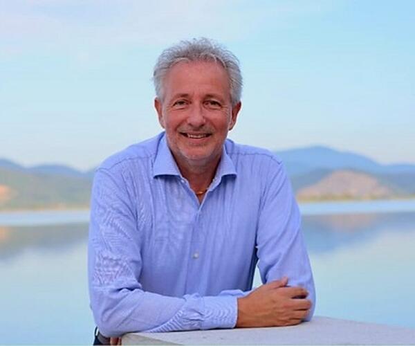 Massimiliano Baldini: “Fino a quando FdI subirà il condizionamento culturale della "Gauche Caviar" non sarà possibile quella rivoluzione sovranista che Beatrice Venezi incarna brillantemente"