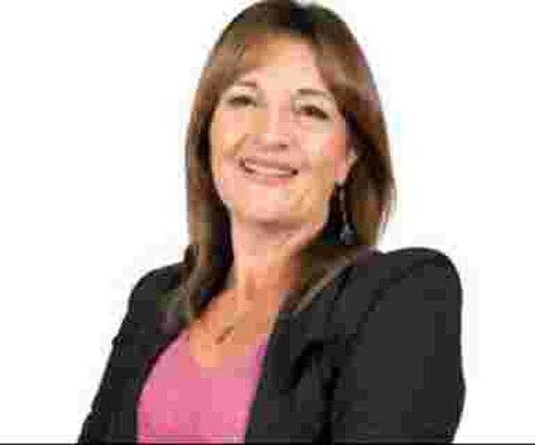 Marzia Lucchesi, consigliera d'opposizione di Massarosa replica al vicesindaco Del Soldato e a tutto il PD