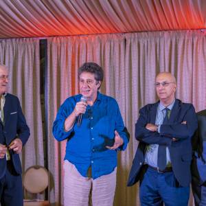 Il vincitore dell'edizione 2024 Stefano Dal Bianco con il Presidente del PLC Michele Brancale e il Sindaco Marcello Pierucci