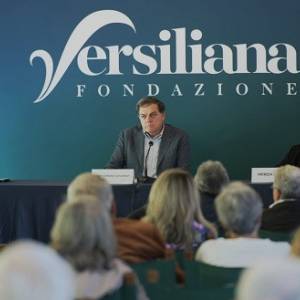 Tavolo Conferenza