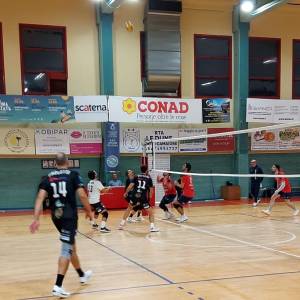 primo stop per i bianco neri dell'UPC SDH Pallavolo 2