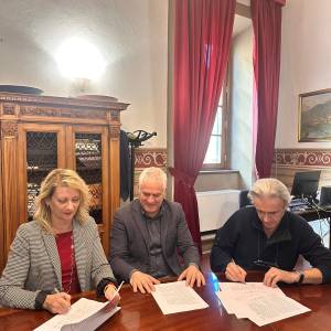 WhatsApp Image 2025-11-21 at 12.06.36