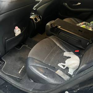 Auto colpite in via Firenze 1