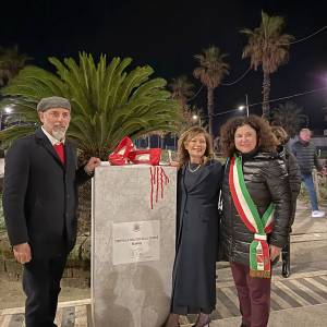 Rotary Club Viareggio Versilia - Da sx Gabriele VICARI, Valentina FERRANTE, Gloria D'ALESSANDRO uff pari opportunità Comune Camaiore