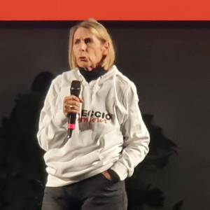 f940ad05-0d1a-4ba5-ad75-4f972e56f367