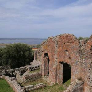 VILLA-VENULEI-LAGO-DI-SFONDO-1